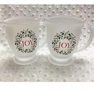 Holiday Frosted "Joy" Wreath 14.6oz Coffee Mug Pair-NEW+